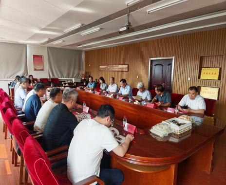 為推動(dòng)菏澤特色農(nóng)業(yè)與企業(yè)協(xié)同發(fā)展雙方進(jìn)行深入探討